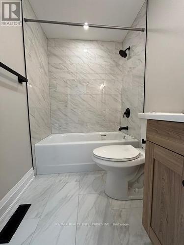 2691 Widemarr Road, Mississauga, ON - Indoor Photo Showing Bathroom