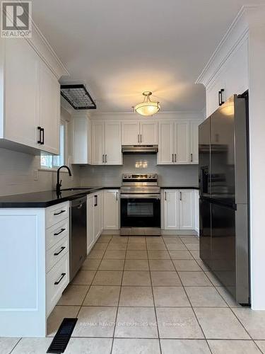 2691 Widemarr Road, Mississauga, ON - Indoor Photo Showing Kitchen