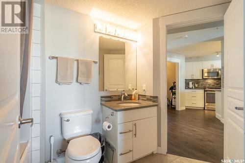 214 5301 Universal Crescent, Regina, SK - Indoor Photo Showing Bathroom