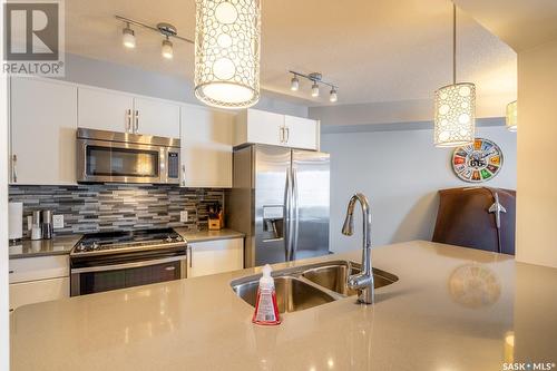 214 5301 Universal Crescent, Regina, SK - Indoor Photo Showing Kitchen With Double Sink With Upgraded Kitchen