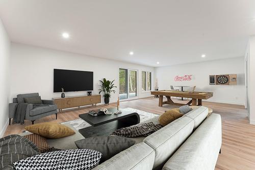 Salle familiale - 526 Ch. Laurendeau, Magog, QC - Indoor Photo Showing Living Room