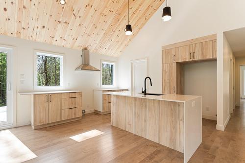 Cuisine - 526 Ch. Laurendeau, Magog, QC - Indoor