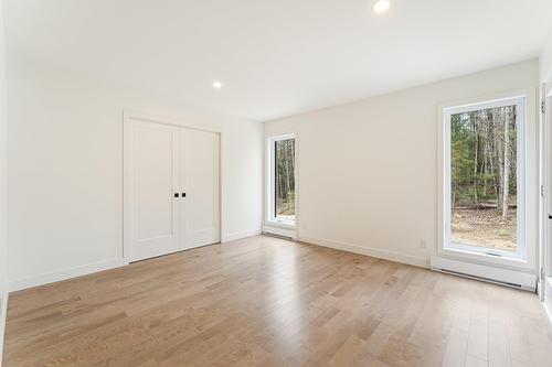 Primary bedroom - 526 Ch. Laurendeau, Magog, QC - Indoor Photo Showing Other Room