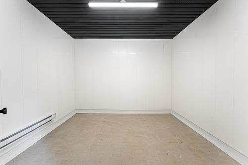 Remise - 526 Ch. Laurendeau, Magog, QC - Indoor Photo Showing Other Room