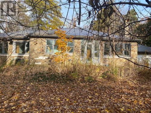 52 PROCTOR AVENUE  Markham, ON L3T 1M5