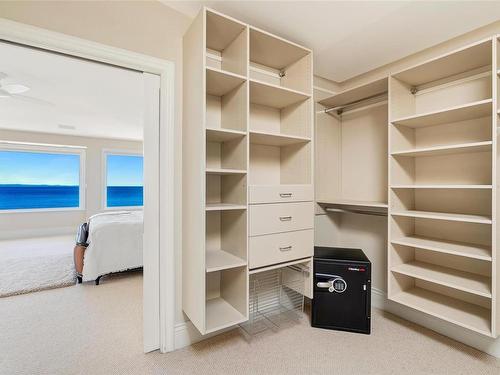 4461 Shore Way, Saanich, BC 