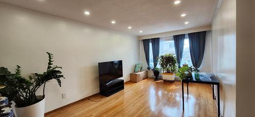 Living room - 6075 Rue Rina-Lasnier, Montréal (Saint-Léonard), QC - Indoor Photo Showing Other Room