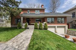 2125 Ch. du Bord-du-Lac-Lakeshore  Dorval, QC H9S 2G4