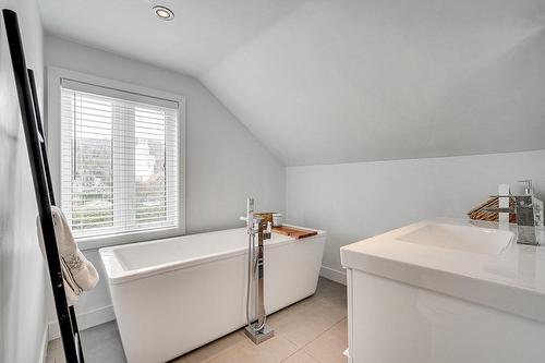 Bathroom - 366 Ch. Du Lac-Millette, Saint-Sauveur, QC - Indoor