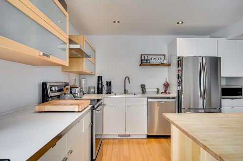 Kitchen - 366 Ch. Du Lac-Millette, Saint-Sauveur, QC - Indoor Photo Showing Kitchen