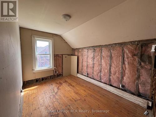 966 3Rd Avenue W, Owen Sound, ON - Indoor Photo Showing Other Room
