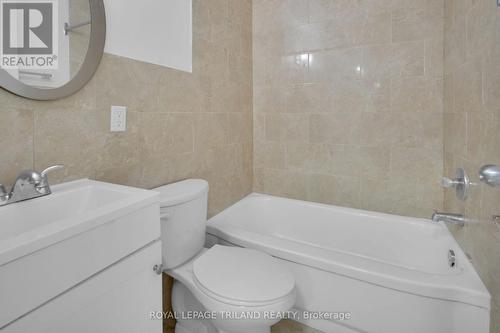 207 - 25 Orchard Street, London South (South E), ON - Indoor Photo Showing Bathroom