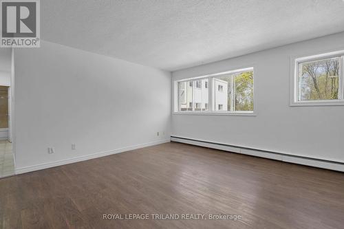 207 - 25 Orchard Street, London South (South E), ON - Indoor Photo Showing Other Room