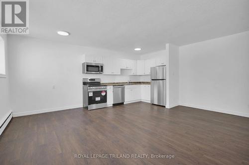 207 - 25 Orchard Street, London South (South E), ON - Indoor Photo Showing Kitchen