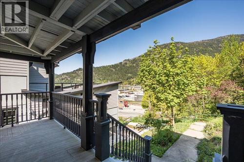 922 Front Street, Nelson, BC - Outdoor With Exterior