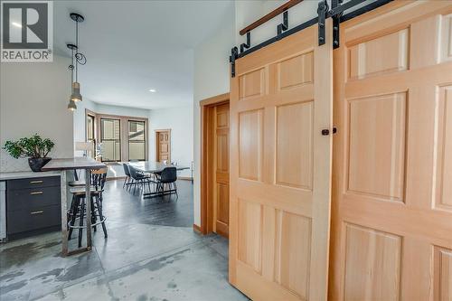 922 Front Street, Nelson, BC - Indoor Photo Showing Other Room