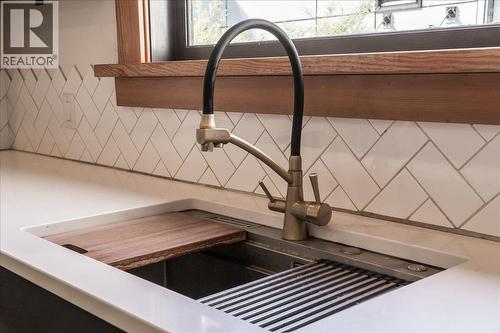 922 Front Street, Nelson, BC - Indoor