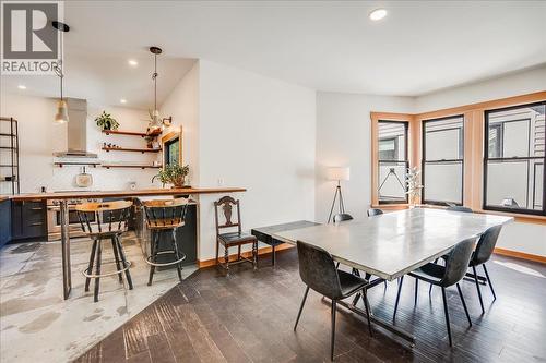 922 Front Street, Nelson, BC - Indoor Photo Showing Dining Room