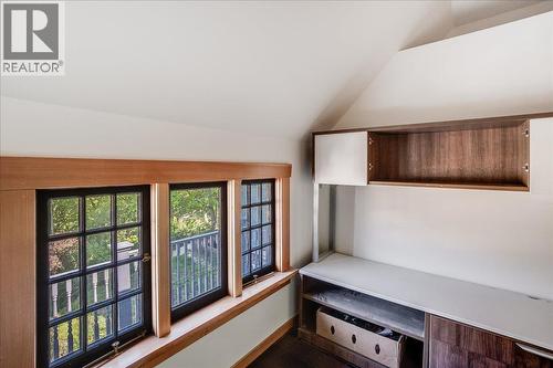 922 Front Street, Nelson, BC - Indoor Photo Showing Other Room