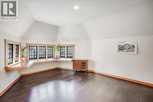 922 Front Street, Nelson, BC - Indoor Photo Showing Other Room