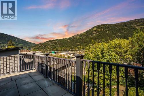 922 Front Street, Nelson, BC - Outdoor With View