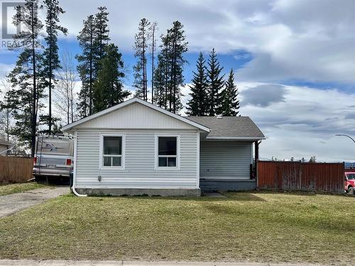 140 Spruce Avenue  Tumbler Ridge, BC V0C 2W0