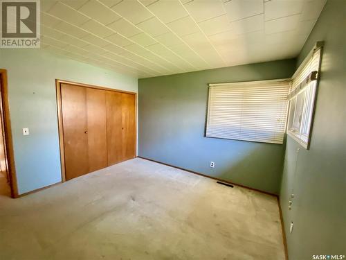 320 2 Street E, Carnduff, SK - Indoor Photo Showing Other Room