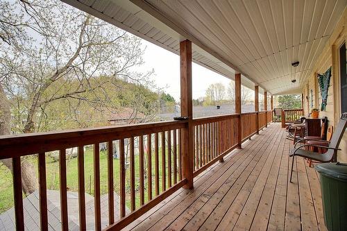 Balcon - 1099  - 1105 Rue Main, Ayer'S Cliff, QC - Outdoor With Deck Patio Veranda With Exterior