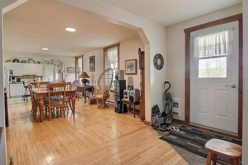 Hall d'entrée/Vestibule - 1099  - 1105 Rue Main, Ayer'S Cliff, QC - Indoor