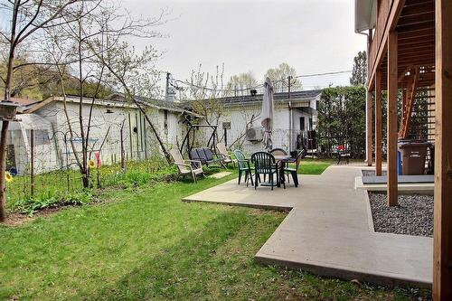 Cour - 1099  - 1105 Rue Main, Ayer'S Cliff, QC - Outdoor