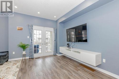 9 Hiscott Drive, Hamilton, ON - Indoor