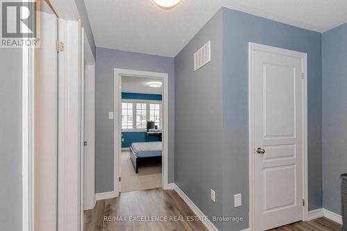 9 Hiscott Drive, Hamilton, ON - Indoor Photo Showing Other Room