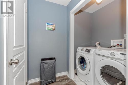 9 Hiscott Drive, Hamilton, ON - Indoor Photo Showing Laundry Room