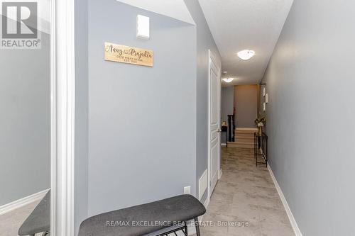 9 Hiscott Drive, Hamilton, ON - Indoor Photo Showing Other Room