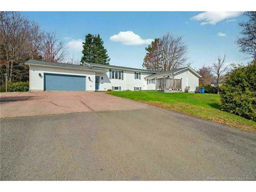 462-464 Eunice AVE  Dieppe, NB E1A 5V7