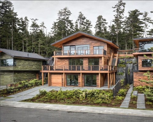 238 First St, Tofino, BC 