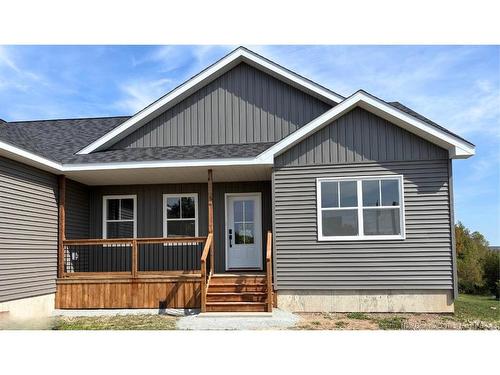 19 Robison Cres, Harvey Station, NB 