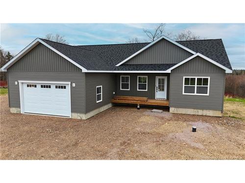 19 Robison Cres, Harvey Station, NB 