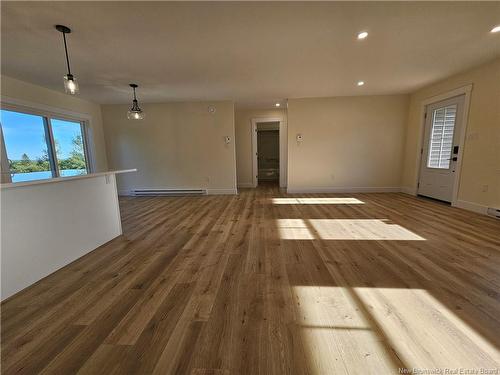 19 Robison Cres, Harvey Station, NB 