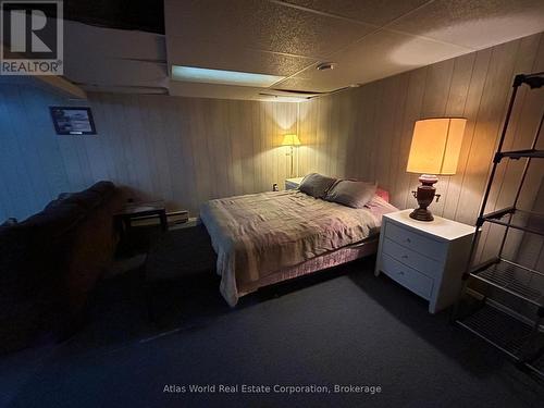 35 Pottawatomie Drive, Saugeen Shores, ON - Indoor Photo Showing Bedroom