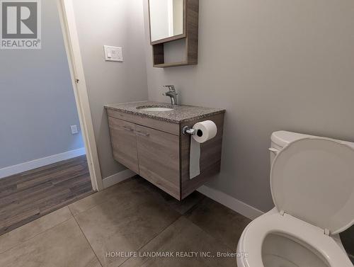 T102 - 62 Balsam Street, Waterloo, ON - Indoor Photo Showing Bathroom