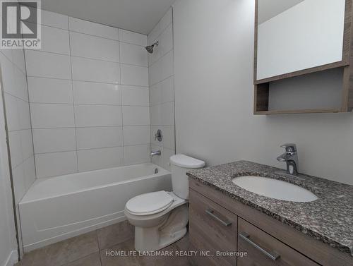 T102 - 62 Balsam Street, Waterloo, ON - Indoor Photo Showing Bathroom