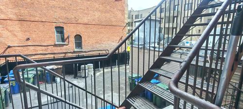 Staircase - 1622 Boul. De Maisonneuve O., Montréal (Ville-Marie), QC 