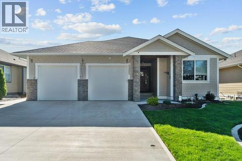 1321 24 Street Se, Salmon Arm, BC - Outdoor With Facade