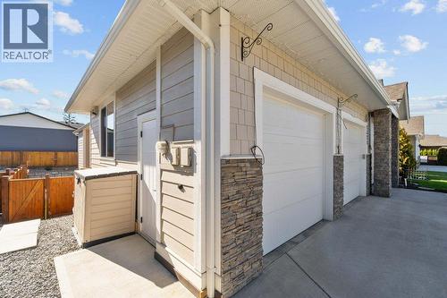 1321 24 Street Se, Salmon Arm, BC - Outdoor With Exterior