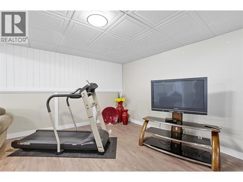 1321 24 Street Se, Salmon Arm, BC - Indoor Photo Showing Gym Room