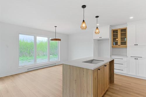 Salle à manger - 237 Rue De La Barrière, Salaberry-De-Valleyfield, QC - Indoor Photo Showing Kitchen