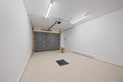 Garage - 
