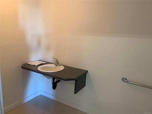 6-1645 Cedar Rd, Ucluelet, BC 