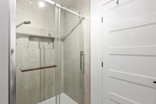 Salle de bains - 251 Rue De La Barrière, Salaberry-De-Valleyfield, QC - Indoor Photo Showing Bathroom
